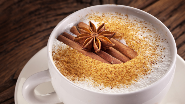 Recettes de cafés de Noël Cappuccino Vanille Cannelle