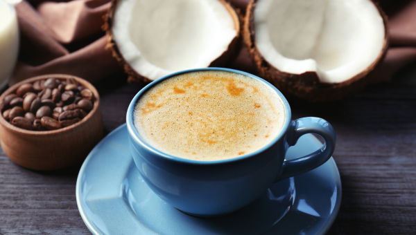 Recettes de cafés de Noël Macchiato Crème de Coco Caramel